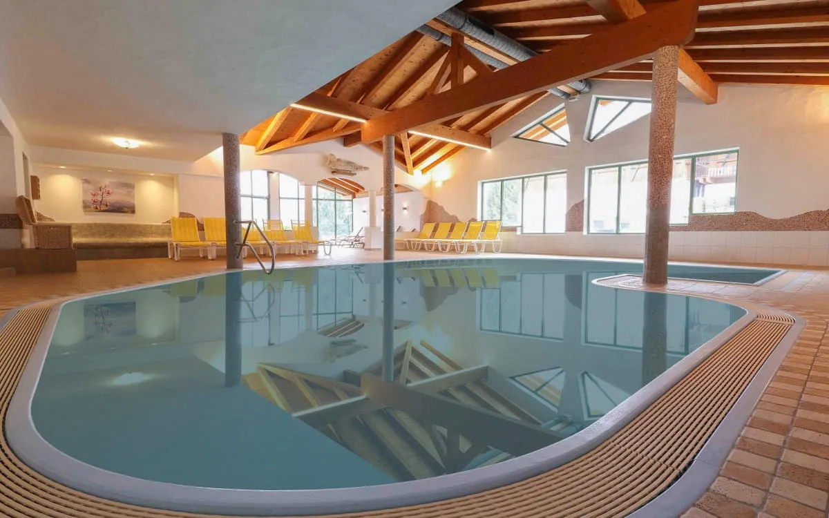pool_voll.jpg